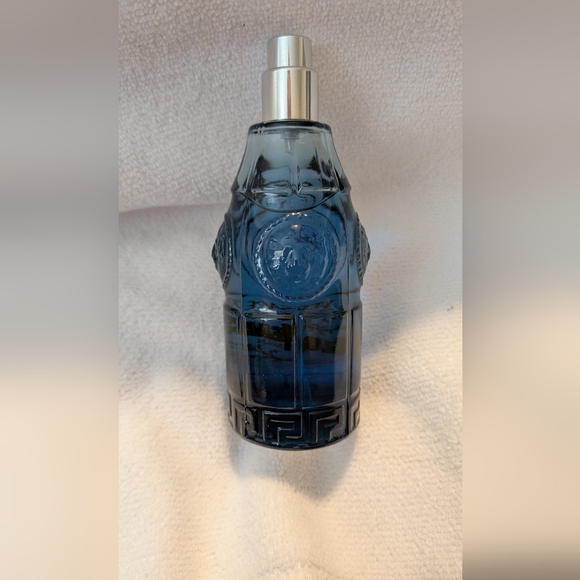 Versace Blue Jeans Cologne - Picture 2 of 3